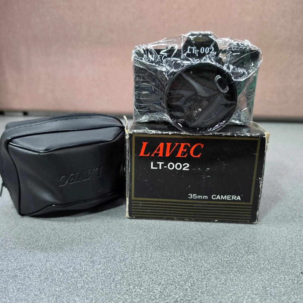 Lavec LT-002 35mm Film Camera Black New Retro Vintage Point Shoot